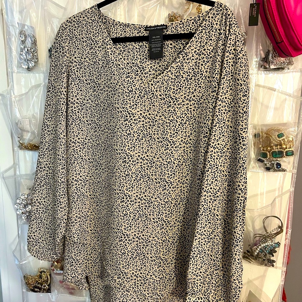 Chelsea & Theodore Black and White Long Sleeve Shirt